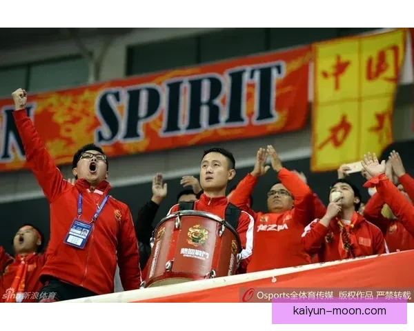 中超球迷文化的变迁：热情呐喊逐步演变为家庭温馨日的趋势分析