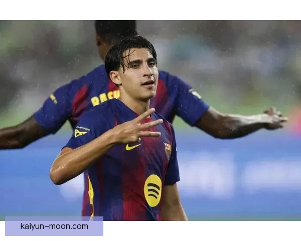 莱万多夫斯基国家队首秀表现值得关注，助力球队赢得重要比赛。