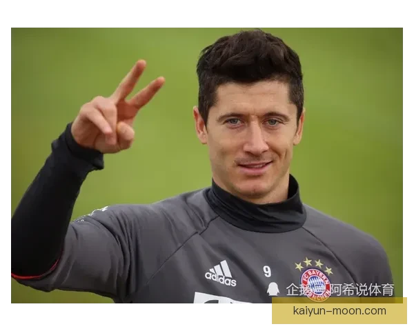 莱万多夫斯基在2023年金球奖中表现优秀，排名持续提升引关注